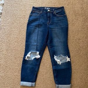 No Boundaries high rise boyfriend jeans